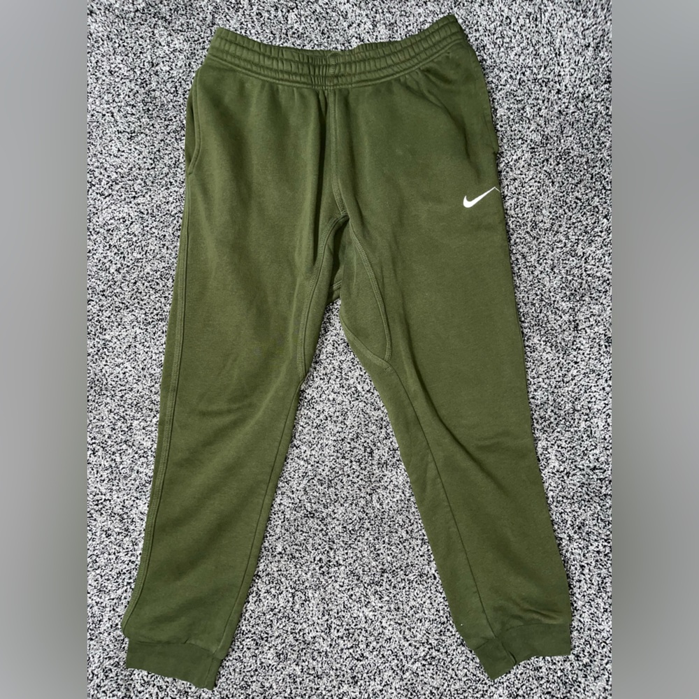 Nike dark green sweatpants